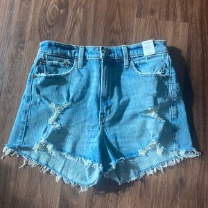 NWT Abercrombie and Fitch High Rise Mom Short